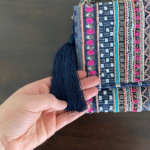 La Sera By Franchi Beaded Crossbody/Clutch - Picture 3 of 6